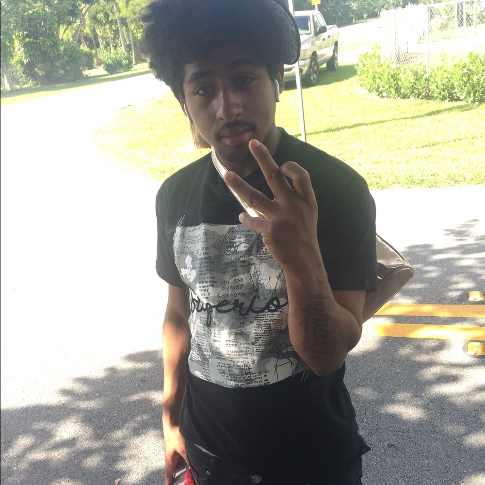 Meet your Posher, Zebbo